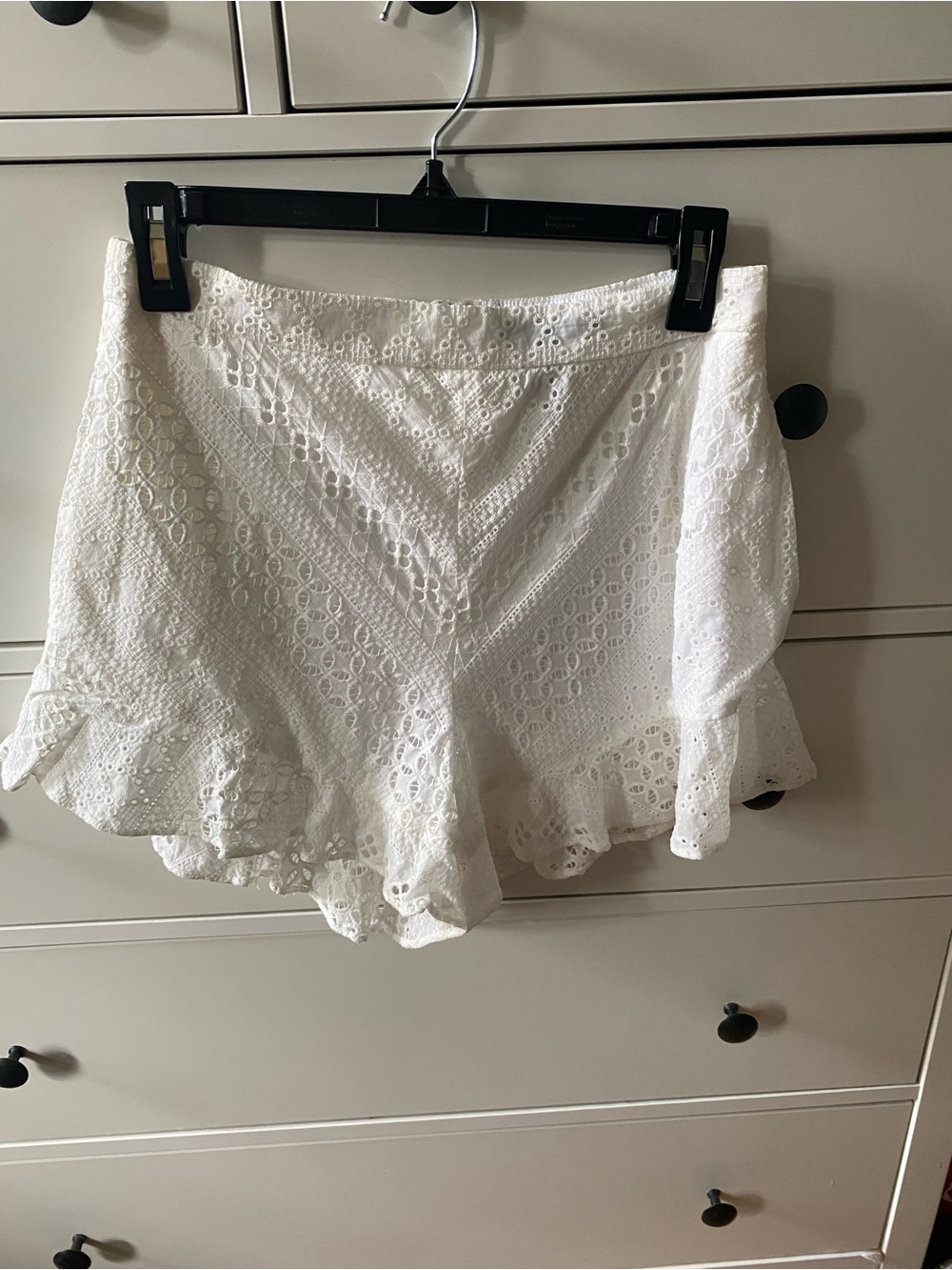 BCBGMaxAzria White Eyelet Ruffle-Hem Skort